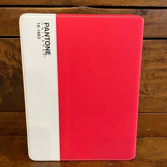 DONATED 🚫New Case Scenario Pantone Universe iPad 2 & 3 Case Color 19-1663 - Picture 6 of 9